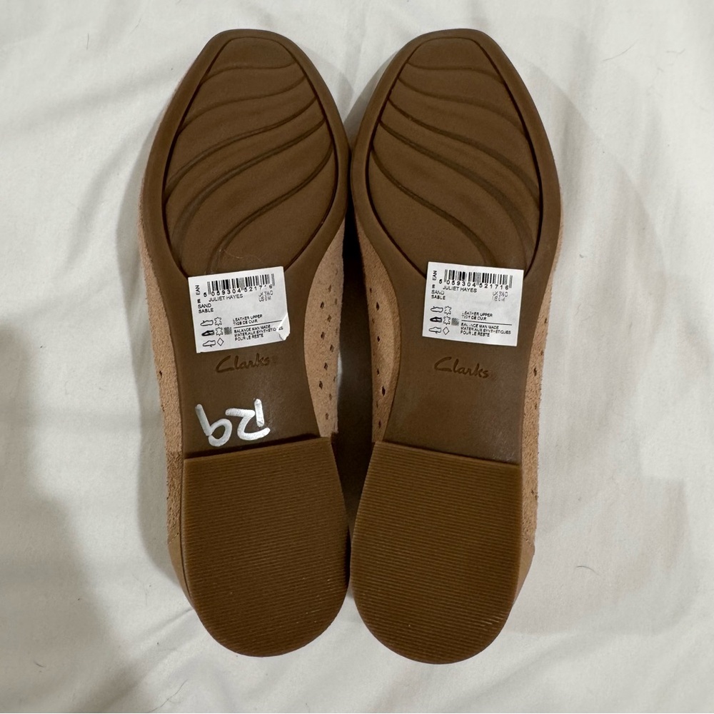 Clarks Juliet Hayes Perforated Suede Loafers Sand 6M - Picture 11 of 16
